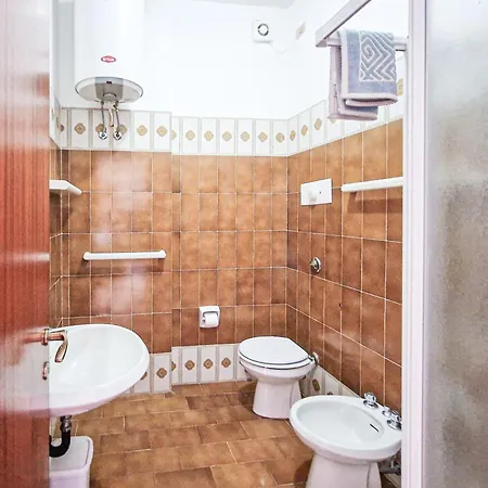 Casa Golfi Di Nyaraló Lacona