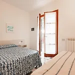 Casa Golfi Di 度假居 拉科纳