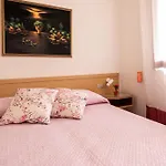 Casa Golfi Di Hébergement de vacances