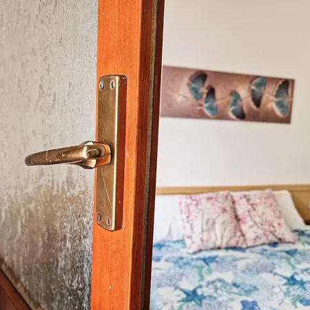 Casa Golfi Di Nyaraló *