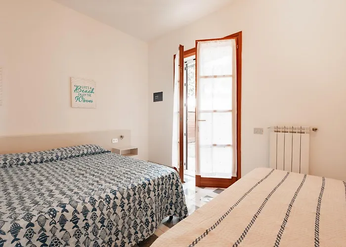 Casa Golfi Di Tatil Evi Lacona